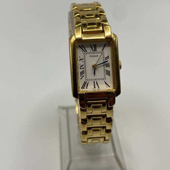 Ladies Pulsar Gold Tone Square Dial Stainless Steel Watch Working New Battery - Picture 3 of 7